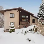 V Jizerskych Horach By Interhome Casa vacanze Desná